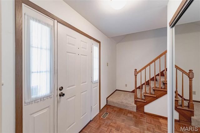 2054 Krause Hill Place Place, Florissant, MO 63031