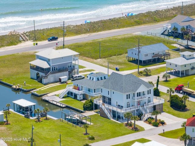 306 Marina Way, N Topsail Beach, NC 28460