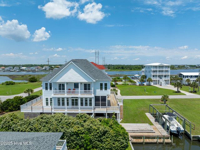 306 Marina Way, N Topsail Beach, NC 28460