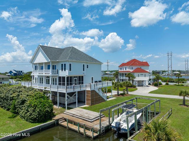 306 Marina Way, N Topsail Beach, NC 28460