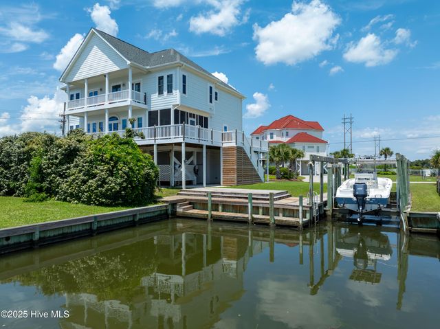 306 Marina Way, N Topsail Beach, NC 28460