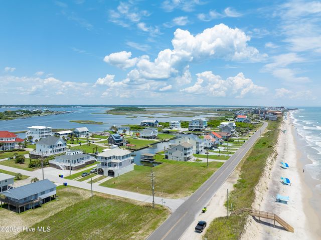 306 Marina Way, N Topsail Beach, NC 28460