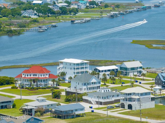 306 Marina Way, N Topsail Beach, NC 28460