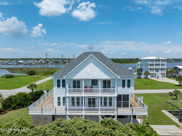 306 Marina Way, N Topsail Beach, NC 28460