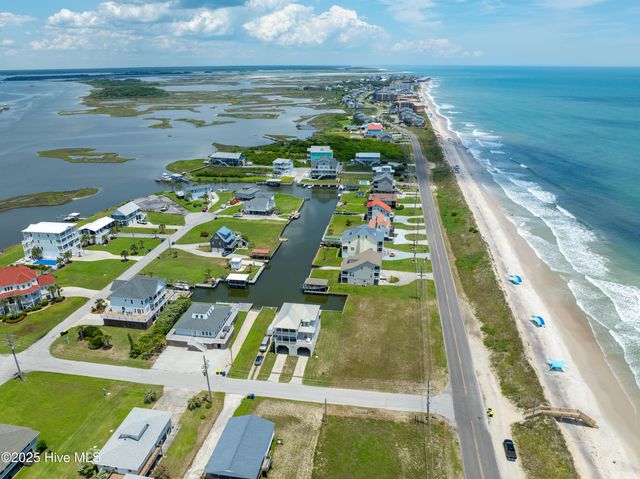 306 Marina Way, N Topsail Beach, NC 28460