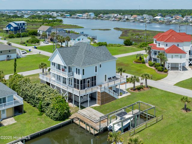 306 Marina Way, N Topsail Beach, NC 28460