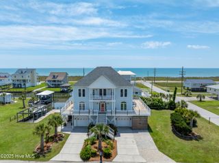 306 Marina Way, N Topsail Beach, NC 28460