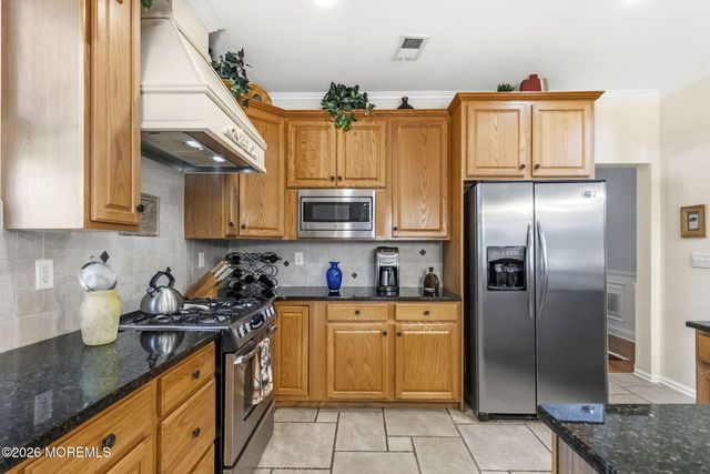 75 Columbia Court, Freehold, NJ 07728