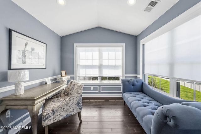75 Columbia Court, Freehold, NJ 07728
