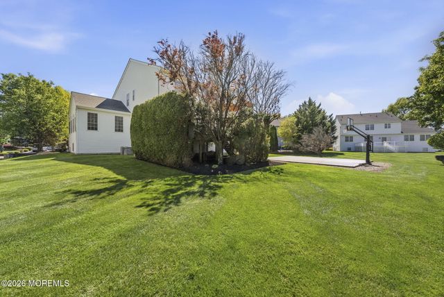 75 Columbia Court, Freehold, NJ 07728