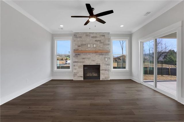 162 Marble Tree Way, Ball Ground, GA 30107