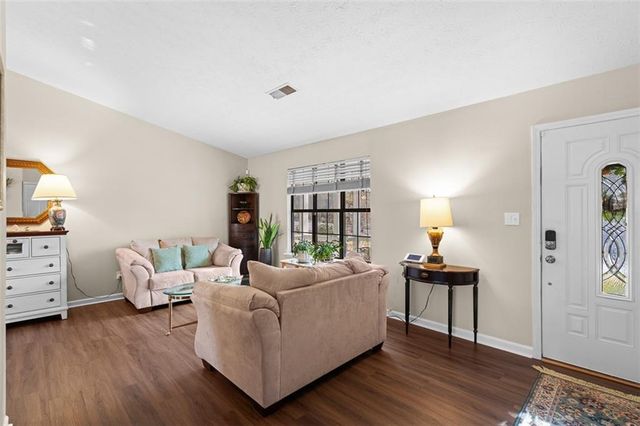 635 Cranberry Trail, Roswell, GA 30076