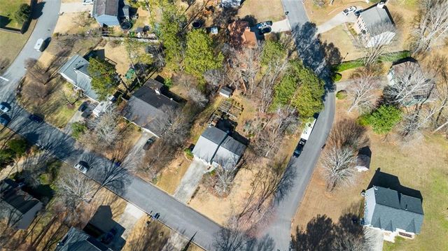 635 Cranberry Trail, Roswell, GA 30076