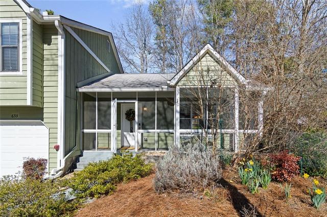 635 Cranberry Trail, Roswell, GA 30076