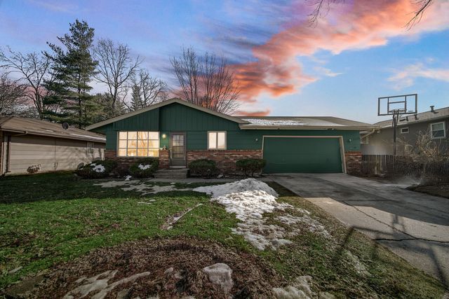 1226 Arnold Avenue, Rockford, IL 61108