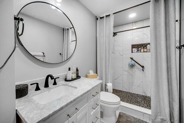 1226 Arnold Avenue, Rockford, IL 61108