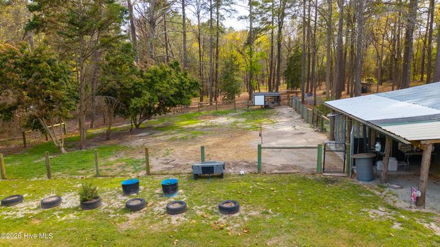 160 T Johnson Road, Carthage, NC 28327