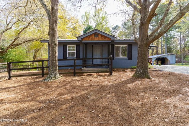 160 T Johnson Road, Carthage, NC 28327