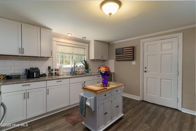 160 T Johnson Road, Carthage, NC 28327