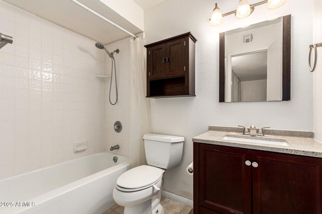 8450 E INDIANOLA Avenue, Scottsdale, AZ 85251