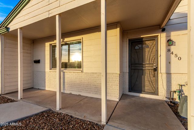 8450 E INDIANOLA Avenue, Scottsdale, AZ 85251