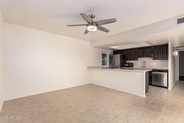 8450 E INDIANOLA Avenue, Scottsdale, AZ 85251