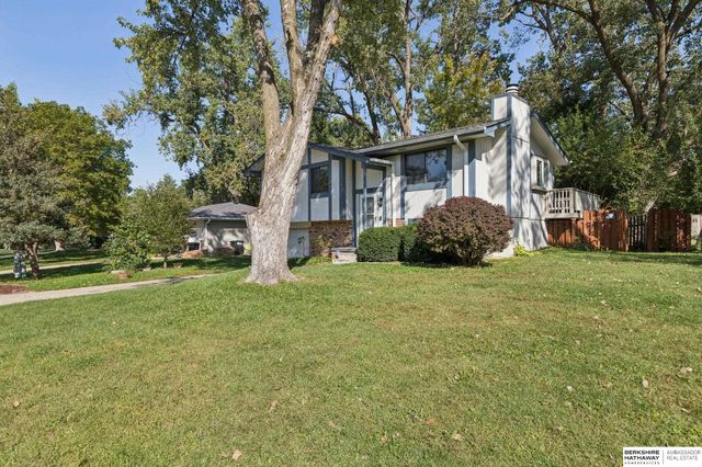 6729 S 135th Avenue, Omaha, NE 68137