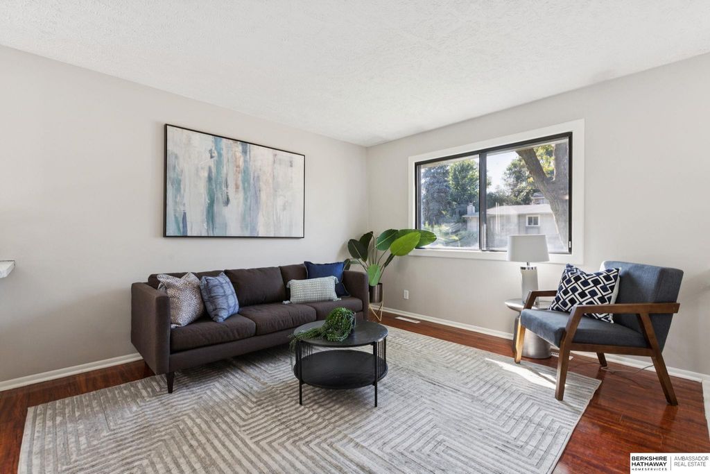 6729 S 135th Avenue, Omaha, NE 68137