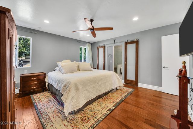 960 W KNOWLES Circle, Mesa, AZ 85210