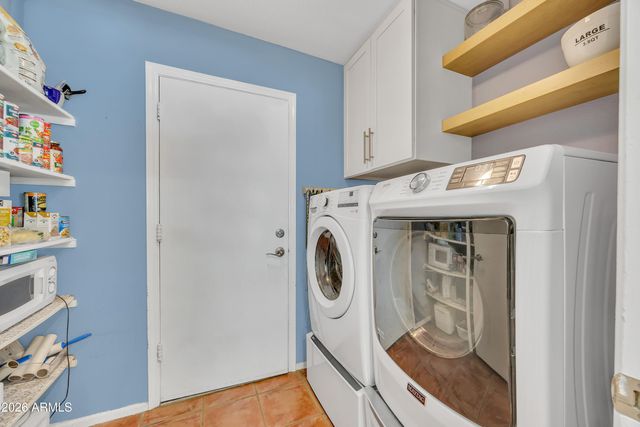 960 W KNOWLES Circle, Mesa, AZ 85210