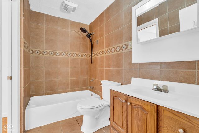 700 Highwood Avenue, Greencastle, IN 46135