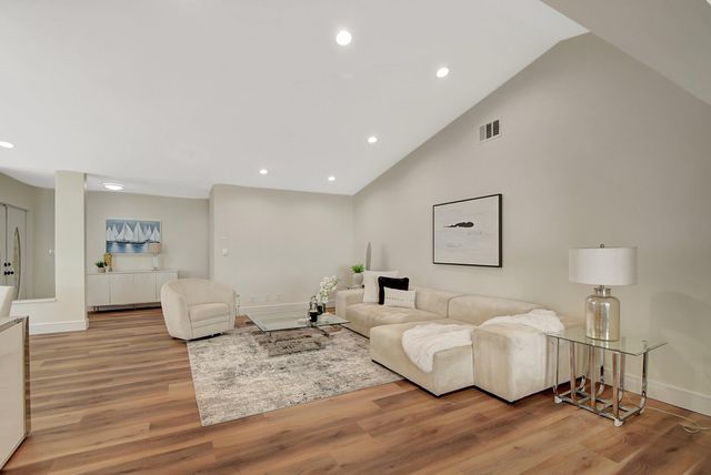 21440 Campo Allegro Drive, Boca Raton, FL 33433