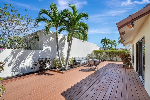 21440 Campo Allegro Drive, Boca Raton, FL 33433