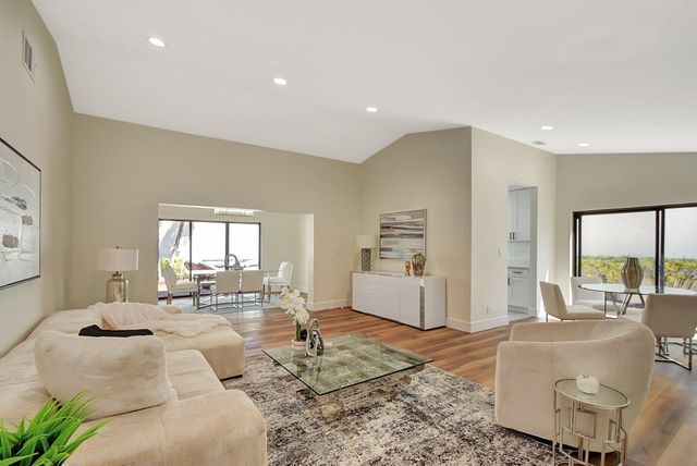 21440 Campo Allegro Drive, Boca Raton, FL 33433