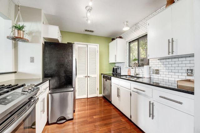 1100 Azie Morton RD 1102, Austin, TX 78704
