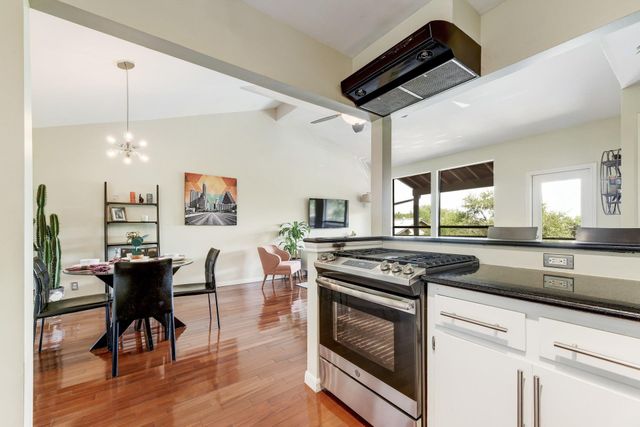 1100 Azie Morton RD 1102, Austin, TX 78704