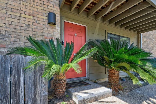 1100 Azie Morton RD 1102, Austin, TX 78704