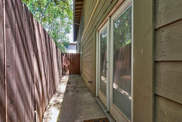 1100 Azie Morton RD 1102, Austin, TX 78704