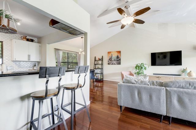 1100 Azie Morton RD 1102, Austin, TX 78704