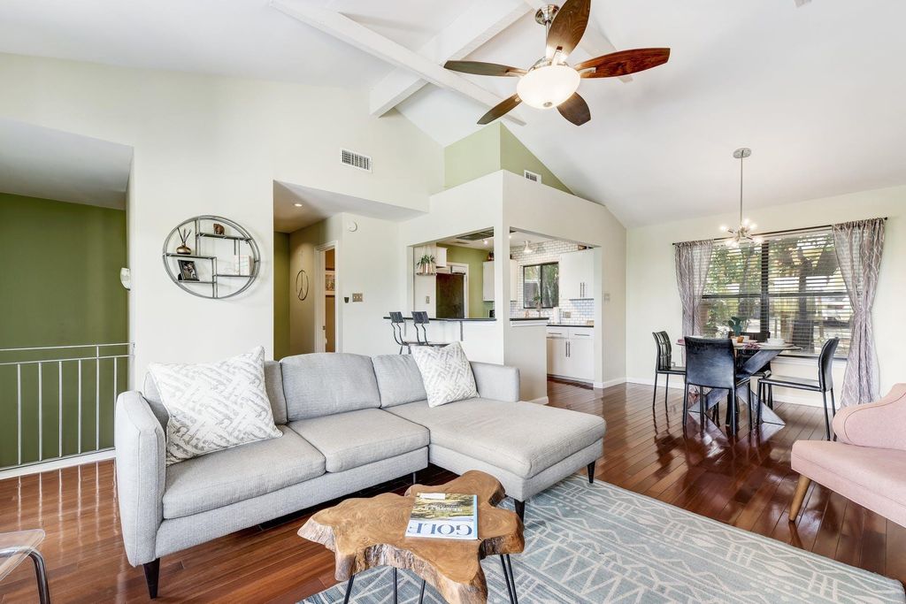 1100 Azie Morton RD 1102, Austin, TX 78704