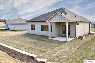 5905 N 157th Avenue, Omaha, NE 68116