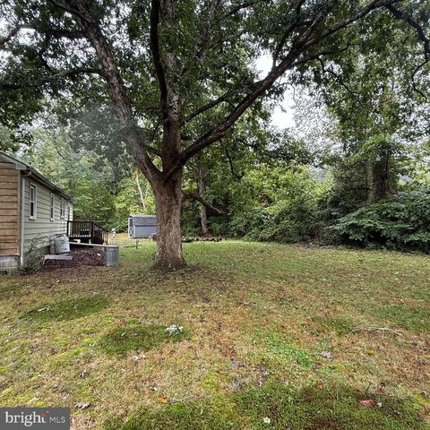 6917 MARKET ST, Mays Landing, NJ 08330
