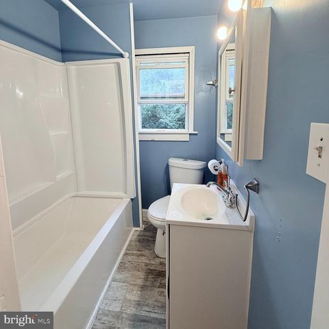 6917 MARKET ST, Mays Landing, NJ 08330