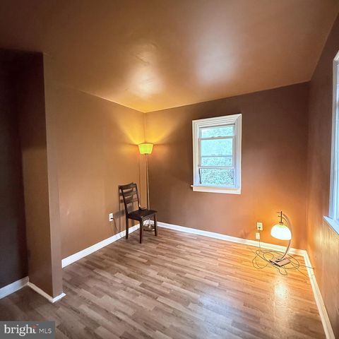 6917 MARKET ST, Mays Landing, NJ 08330