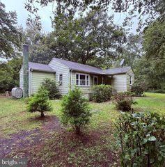 6917 MARKET ST, Mays Landing, NJ 08330