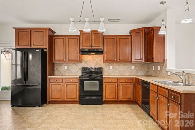 1061 Regal Manor Lane, Fort Mill, SC 29715