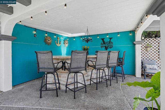 36874 Laurel St, Newark, CA 94560