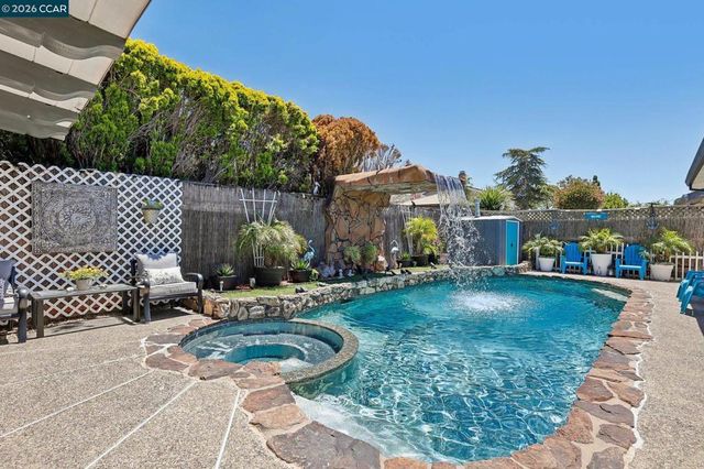 36874 Laurel St, Newark, CA 94560