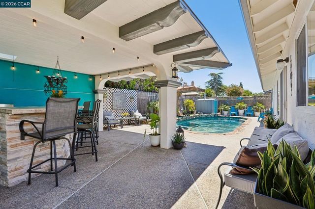 36874 Laurel St, Newark, CA 94560