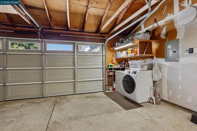 36874 Laurel St, Newark, CA 94560